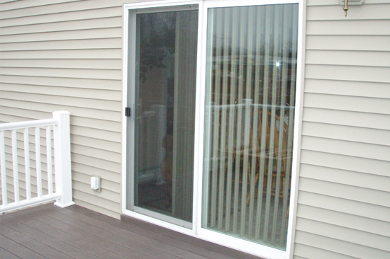 Adelanto-screen-door-repair